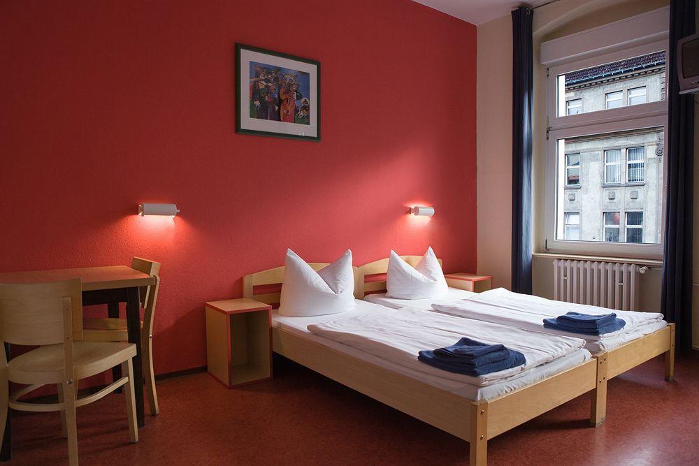 Acama Hotel & Hostel Schoeneberg Berlin Exterior photo